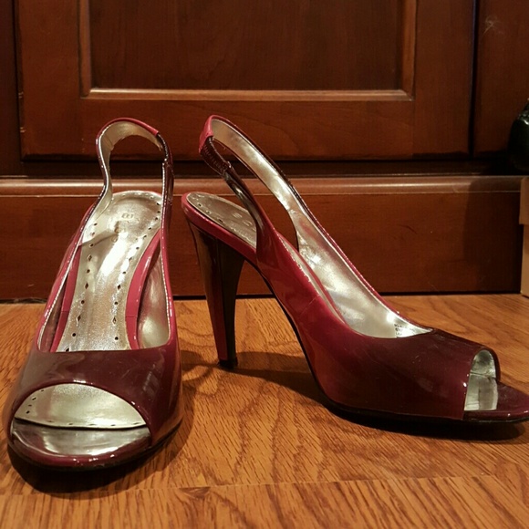 BCBGIRLS peep toe, slingbacks - Picture 1 of 4