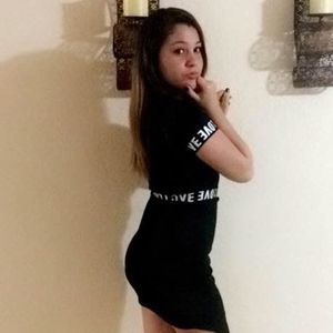 Meet your Posher, Thalia