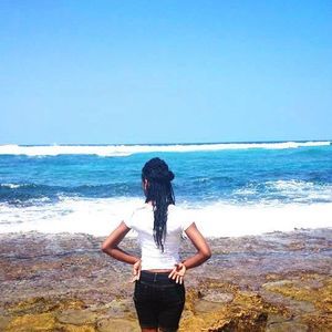 Meet your Posher, Bonita