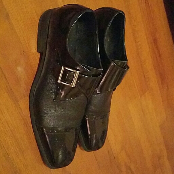 Brand new never worn men's dress shoes