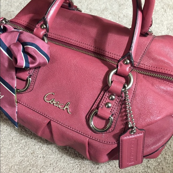 Coach pink leather excellent condition - Picture 2 of 4