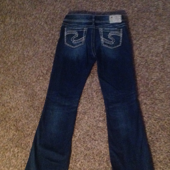 2 pair of Silver jeans (suki) 28 x 32 for $35