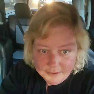 Meet your Posher, Charlotte