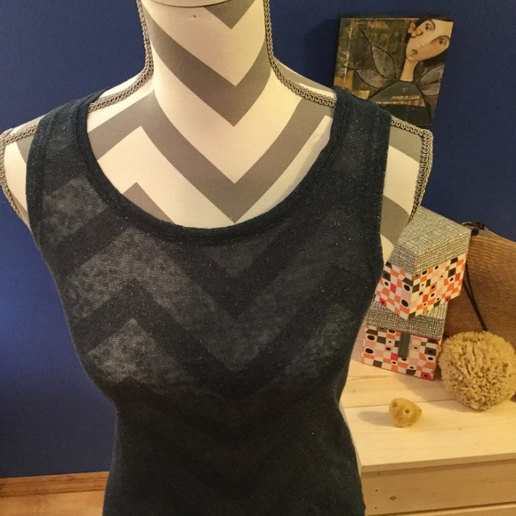 Linen Tank Top - Picture 2 of 4