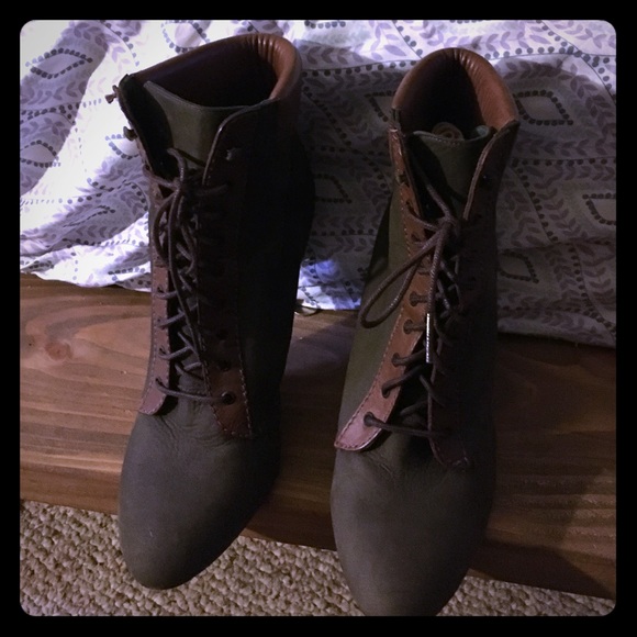 Carolina Herrera. ankle boots. Great condition.