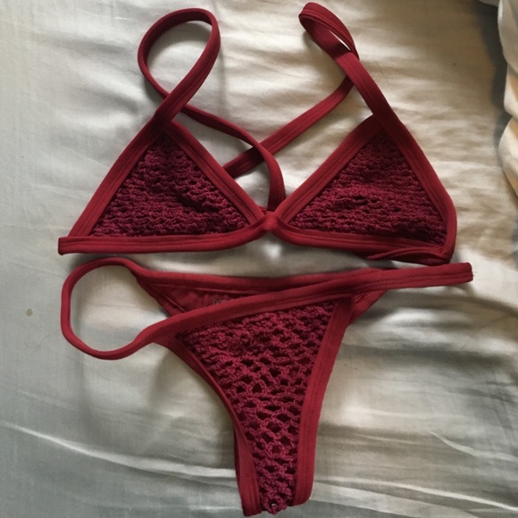 Posh Pua Red Set Size SM