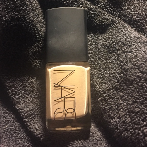 Nars Sheer Glow- Ceylan