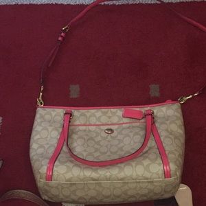 ❎❎SOLD❎❎Authentic Coach Tote
