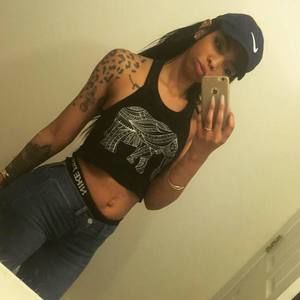 Meet your Posher, Saffire