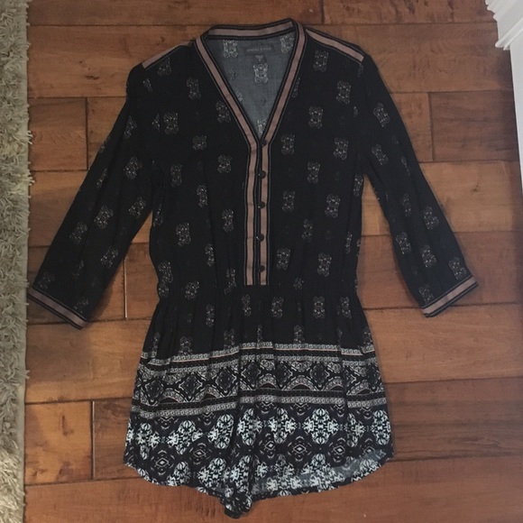 Kendall & Kylie quarter sleeve romper