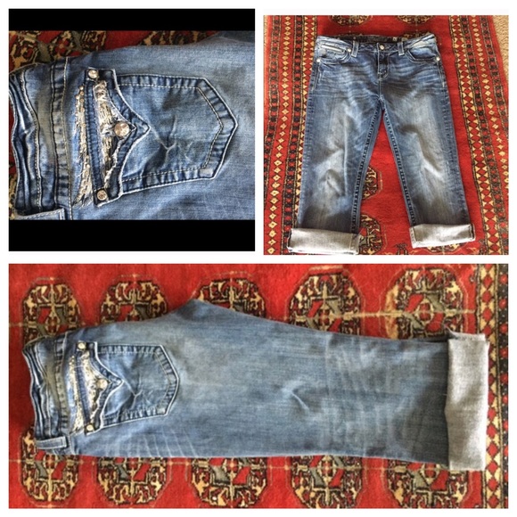 Miss Me Capri cuffed jeans. Mid rise. Bling!
