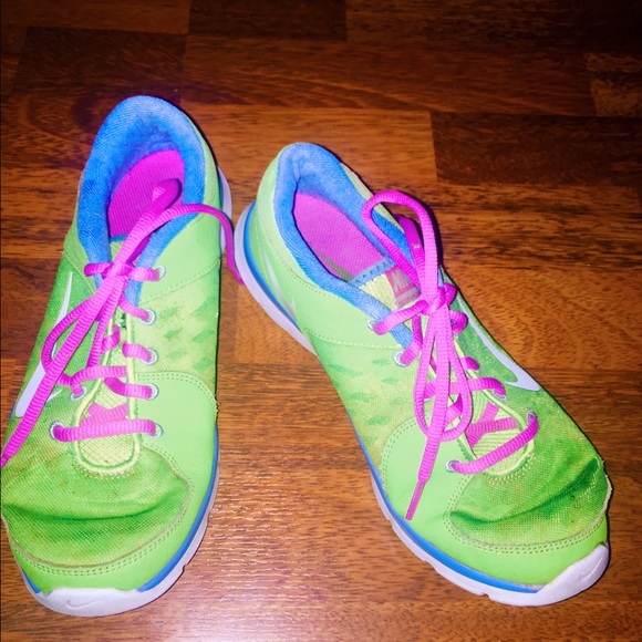 Green Nike's Size 9