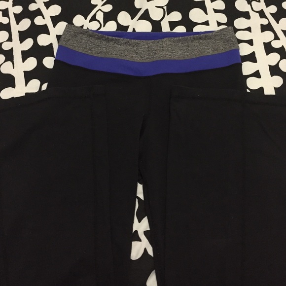 🔥SALE Lululemon Black Groove Pant