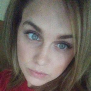 Meet your Posher, Valerie