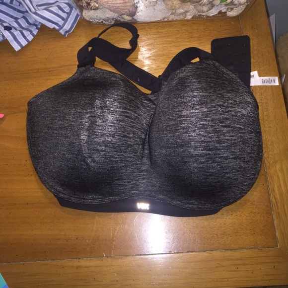 Victoria's Secret sports bra 34 DDD