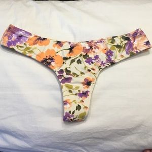 Midori peony whale tale bottom