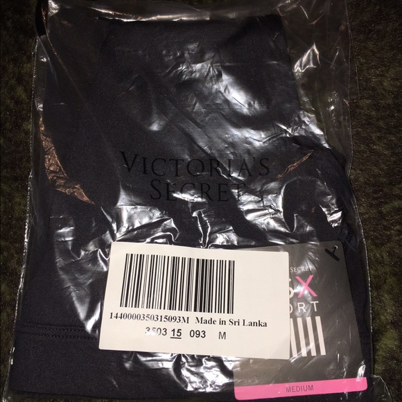 Victoria's Secret Sport High-neck Mesh Sport Bra - Picture 3 of 4