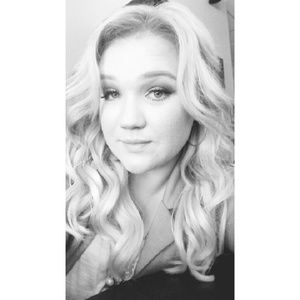 Meet your Posher, Breanna