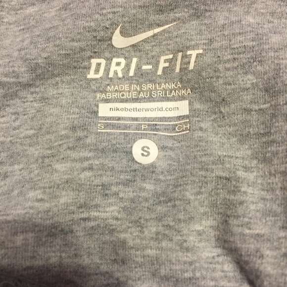 Nike capris - Picture 4 of 4