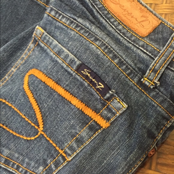 Seven7 Jeans - Picture 2 of 4