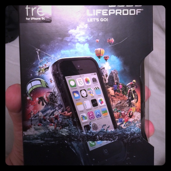LIFEPROOF  Fre for 5c
