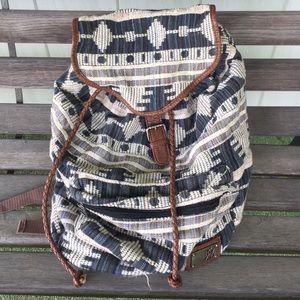 Roxy tribal print draw string backpack