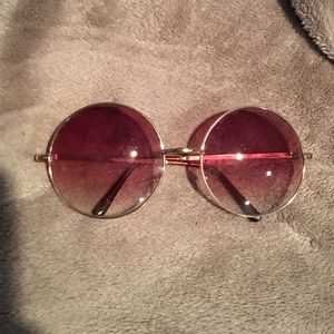 Round sunglasses