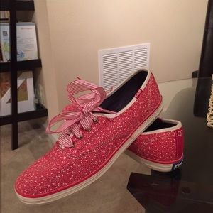 Red Print Keds "Taylor Swift" Collection