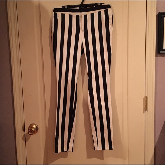 Forever 21 Black and white striped ankle pants