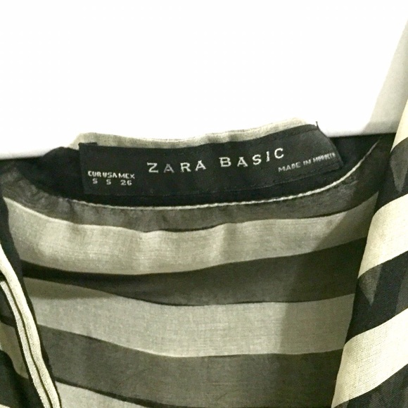 Flowy Chiffon-y Blouse - Picture 3 of 4