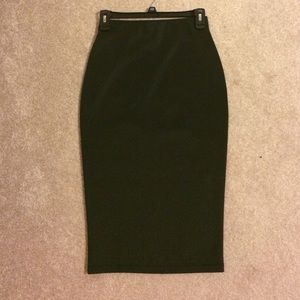 XS long black pencil skirt