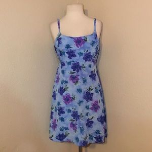 Gorgeous summer dress!! 🐬