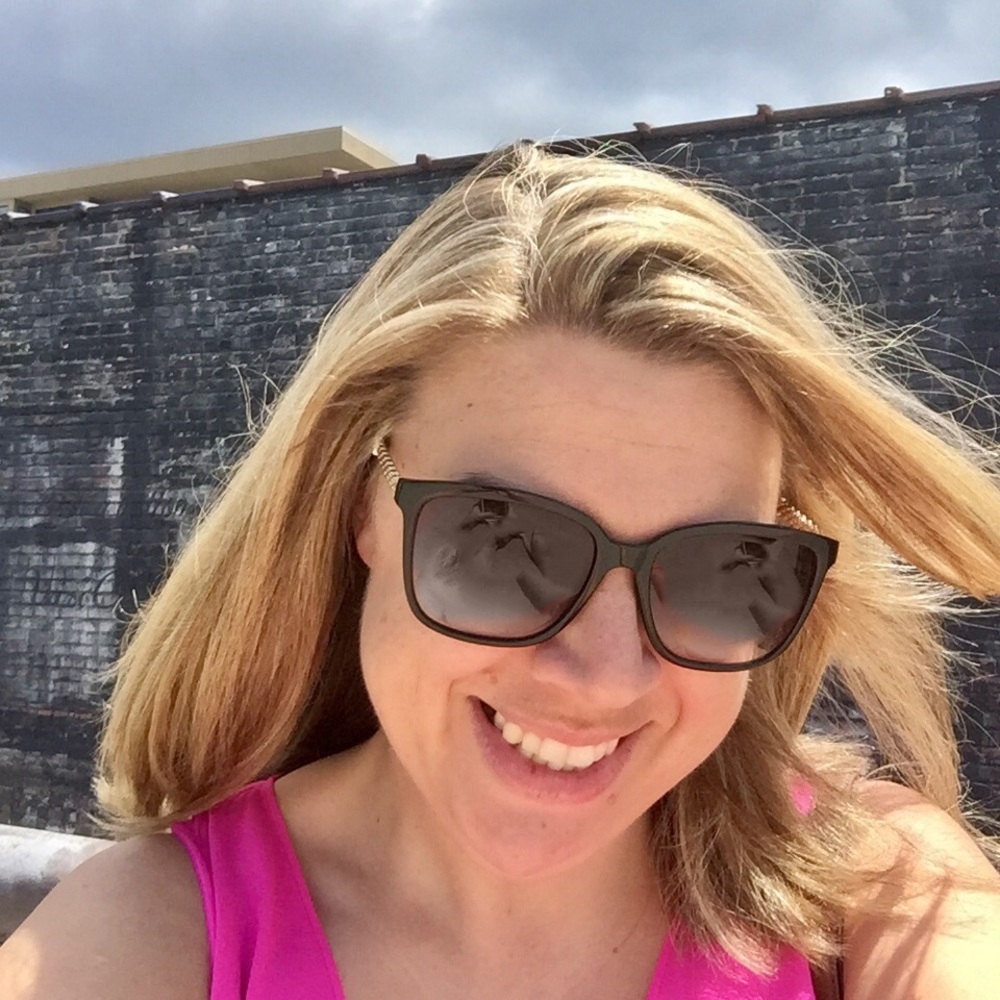 Meet your Posher, Dayna