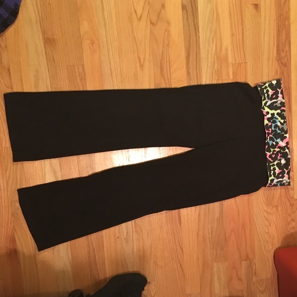 PINK YOGAS