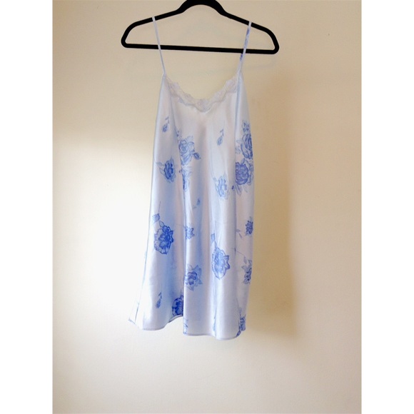 *✨SOLD✨* - Picture 3 of 4