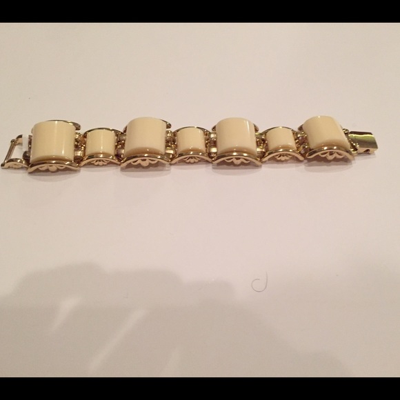 Banana Republic bracelet - Picture 1 of 1