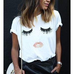Lips and lashes tee
