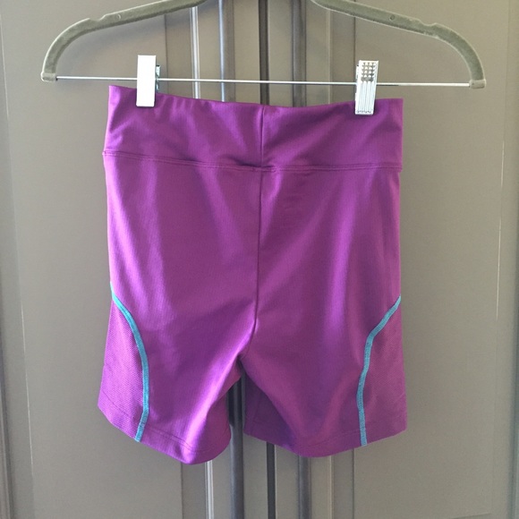 Puma Essential Shorts - Picture 2 of 2