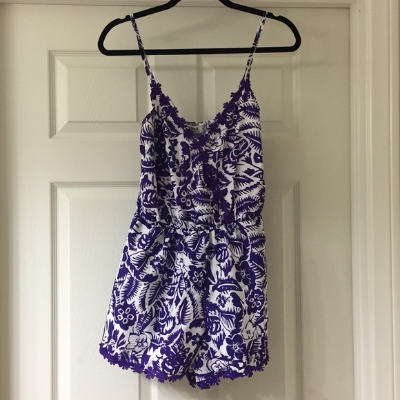 🎉last one🎉 Floral purple romper - Picture 2 of 4