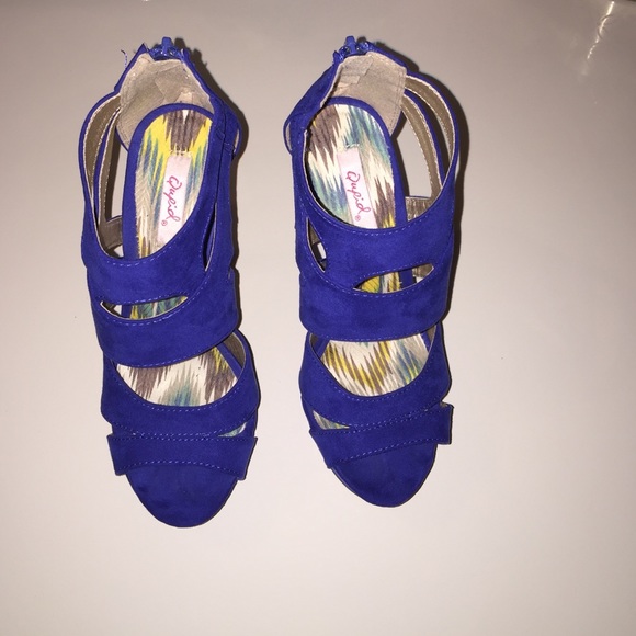 Cobalt blue suede pumps