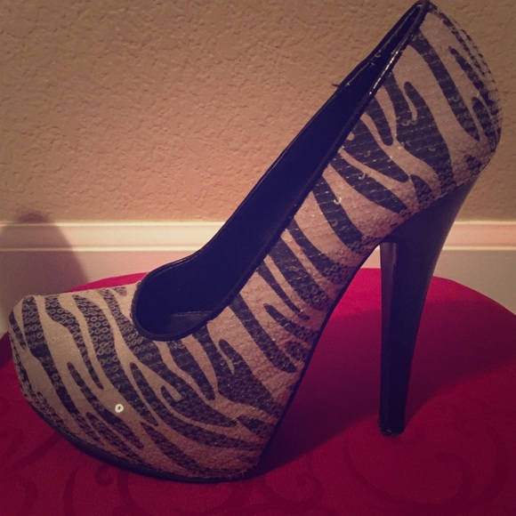 Mia zebra sequence platform pump