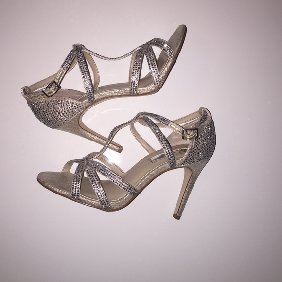 Pearl gold pumps.