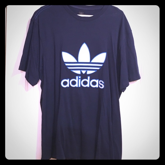Adidas T-Shirt