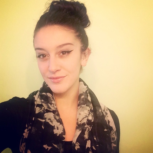 Meet your Posher, Alyssa