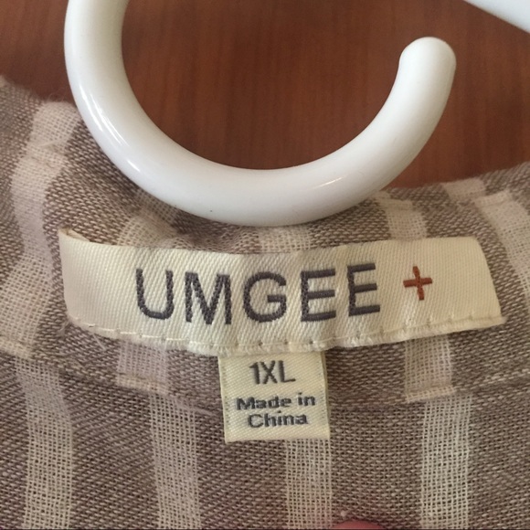 Grey and nude vertical striped blouse - Picture 2 of 3