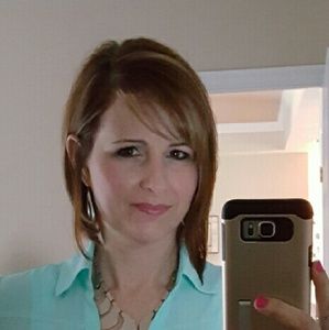 Meet your Posher, Carla