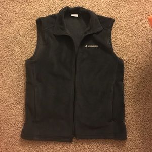 men's Columbia vest