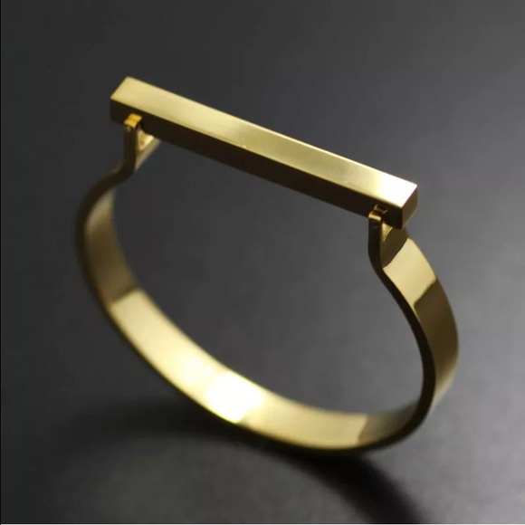 ⚡️ 24K Gold Plated Stainless Steel Bracelet/Cuff.