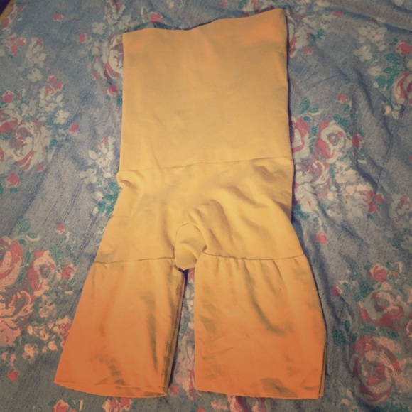 Shape wear never worn