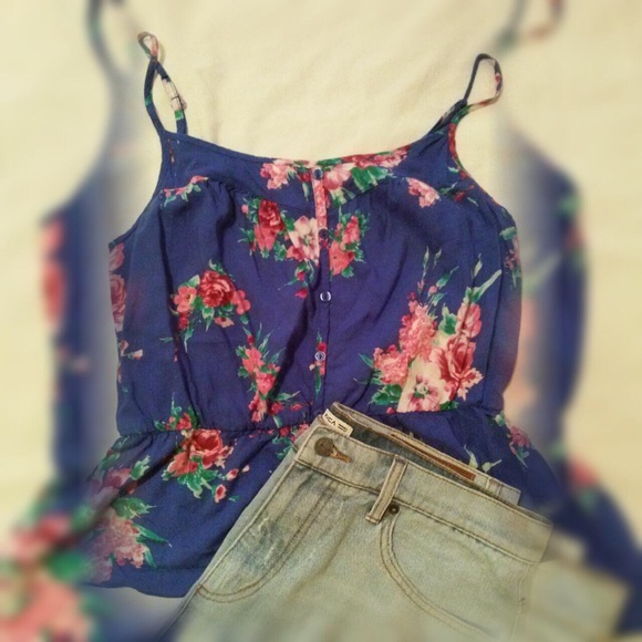 FLORAL SUMMER TOP 🌺